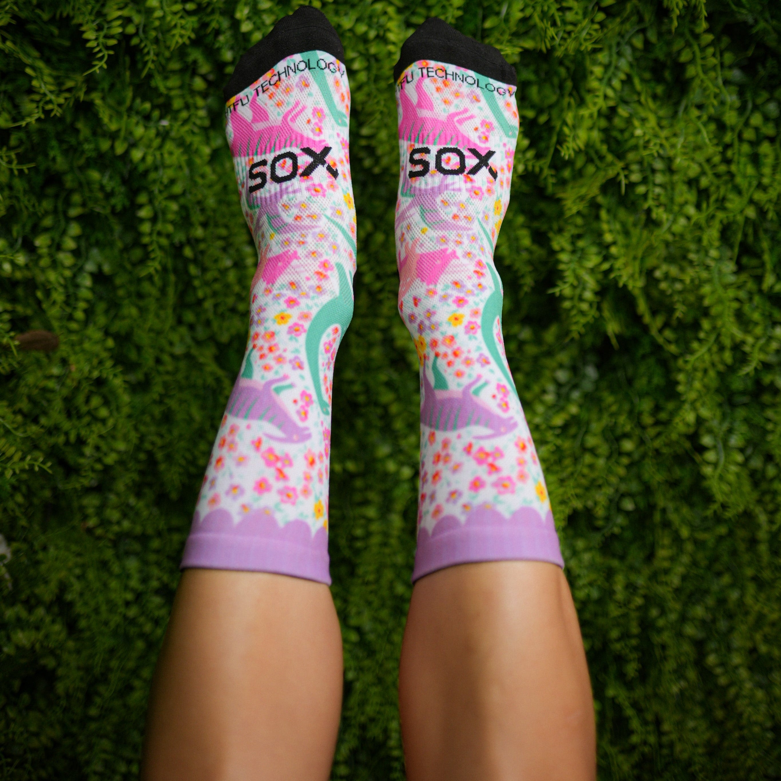 Wonderland Crew Socks
